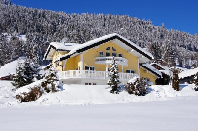 Haus im Winter