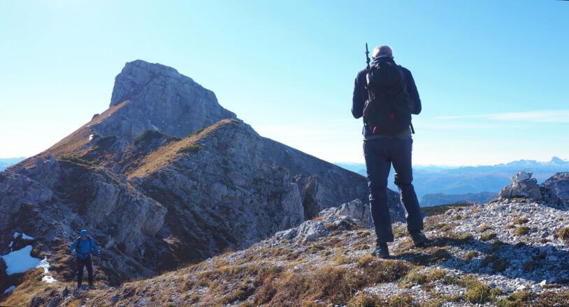 Wieder am Grat (~2045m) mit Blick zur Almkogel Nordseite