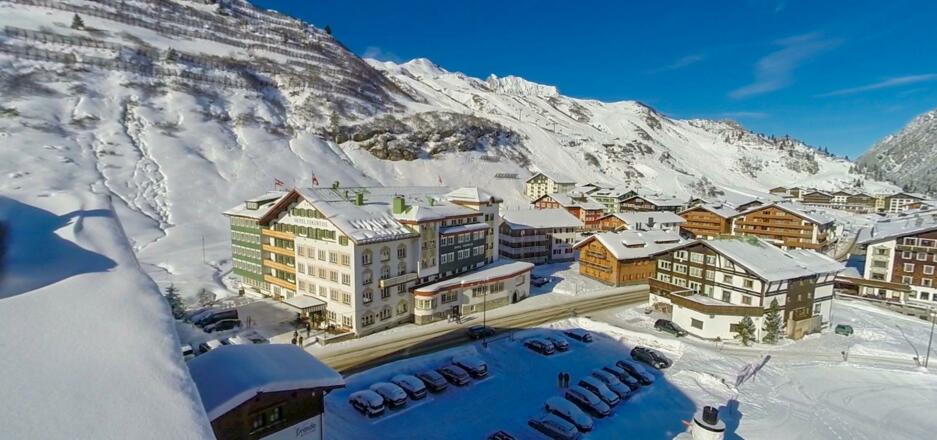 csm_Aussenaufnahme_Edelweiss_7b8c6df9ab