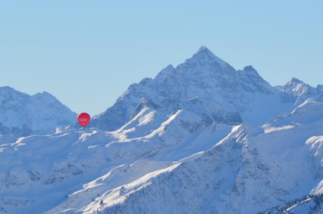Ballon am Hochvogel von der Ostlerhütte aus