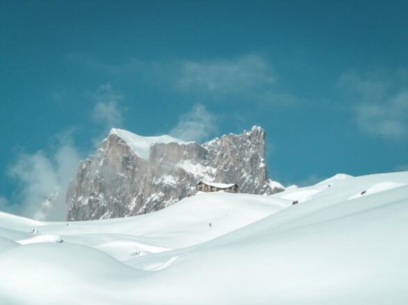 Carschinahütte SAC mit Drusenfluh
