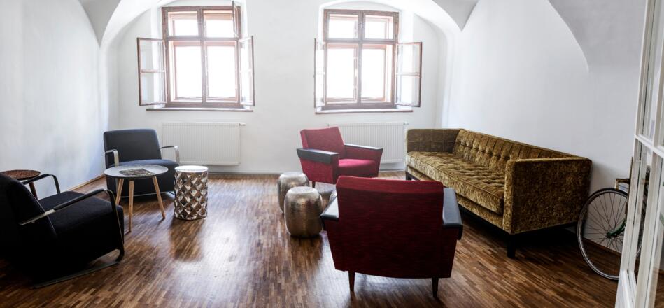 meet-eat_lounge
