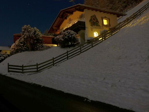 12n Ferienhaus Erika bei Nacht