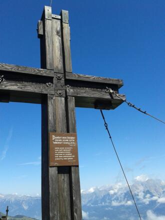 Hundstein Gipfelkreuz