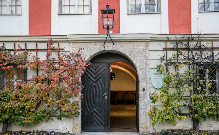 Der Eingang zum Museum Schloss Adelsheim