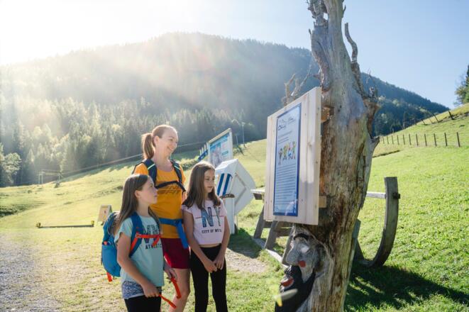 Spiel- und Sagenweg, Sagenbuch