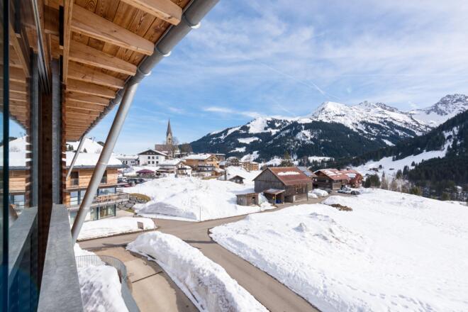 Blick Loggia im Winter Richtung Mittelberg