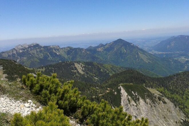 Ausblick vom Geigelstein zur Kampenwand