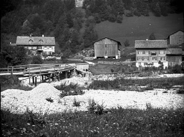 Brücke im Sand