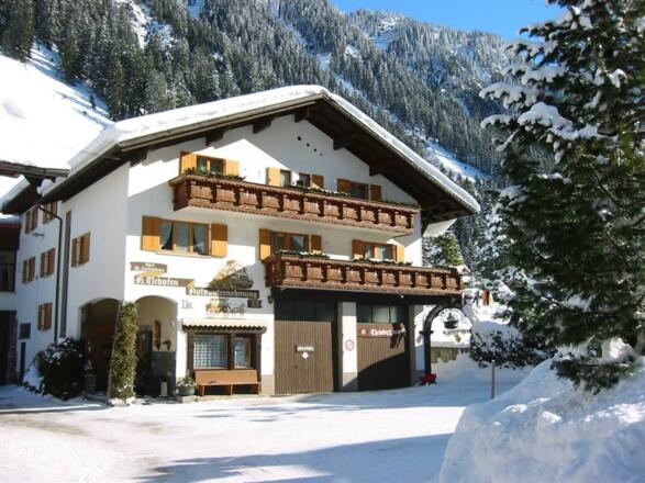 Hausansicht Winter