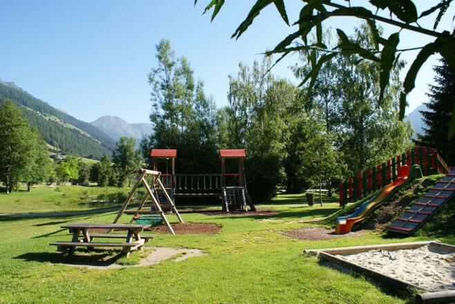 Spielplatz am Kampler See, 500 m