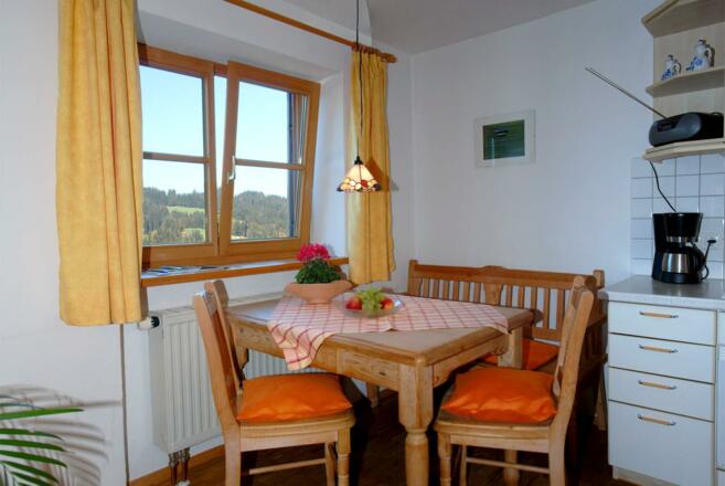 Essplatz mit Panorama Seeterrasse