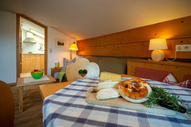 K-69102_FeWo-Schusternaegele-Wonraum_6501_©Tanner-