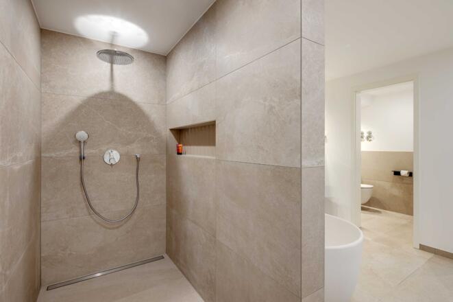 Große Rainshower Dusche