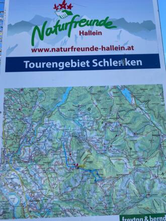 Toureninfo unterhalb der Halleiner Hütte beim Startpunkt