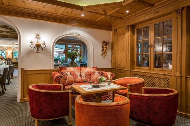 Lobby im Hotel Auenhof in Lech