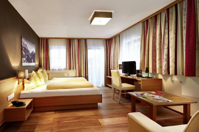 2 Raum Familiensuite Superior Pinzgau