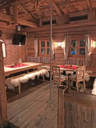 Dorfstadl innen3