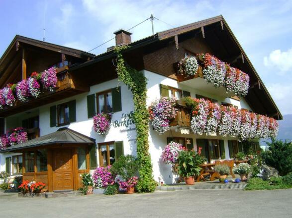 Landhaus Berktold im Sommer