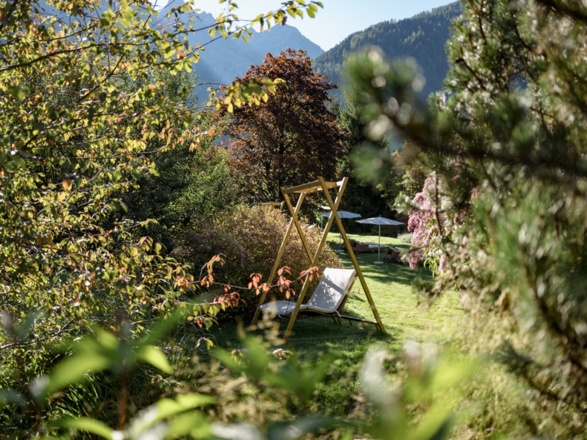 Garten mit Hollywoodschaukel