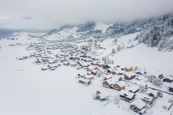 Schoppernau tief verschneit
