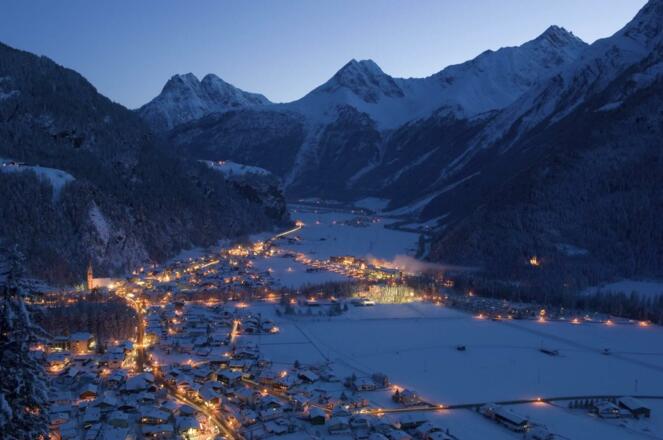 Längenfeld-Ortsaufnahme-Winter