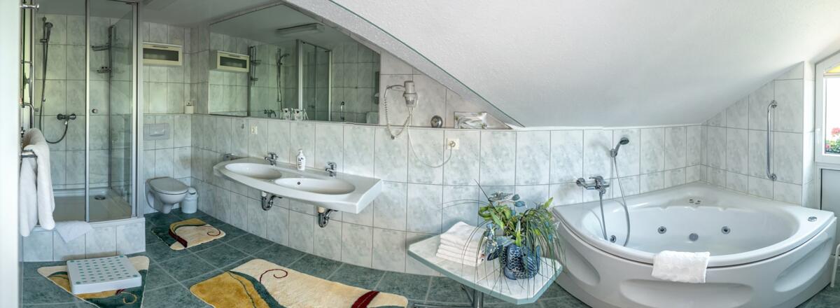 Badezimmer Zi 26 JuniorSuite