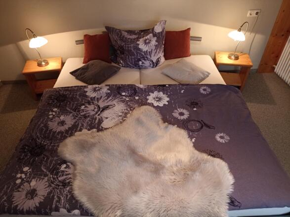 Doppelbettzimmer Gitterbett - Kopie