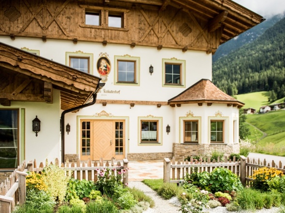 Kräuterhof mit Garten