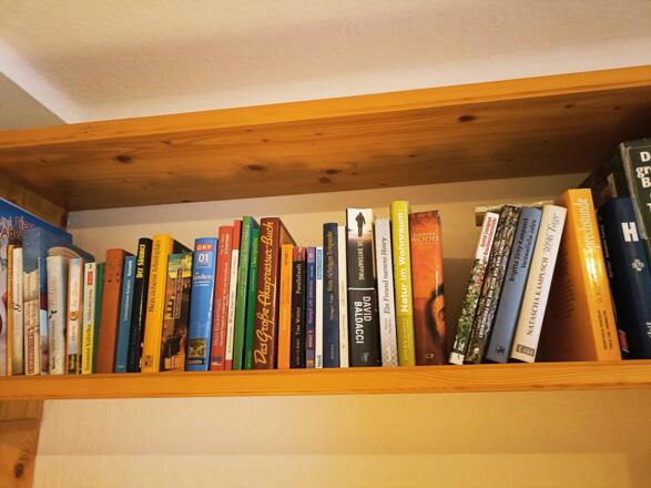 zur Entspannung ein Buch lesen