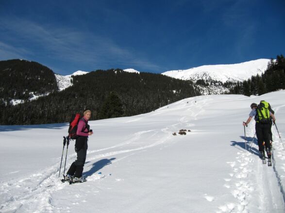Schönes Skigelände auch im unteren Teil.