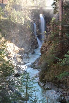 Sperre des Hungeraubaches.