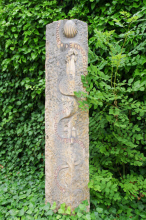 Altmannstein - Heilig Kreuz Kirche Jakobusstele