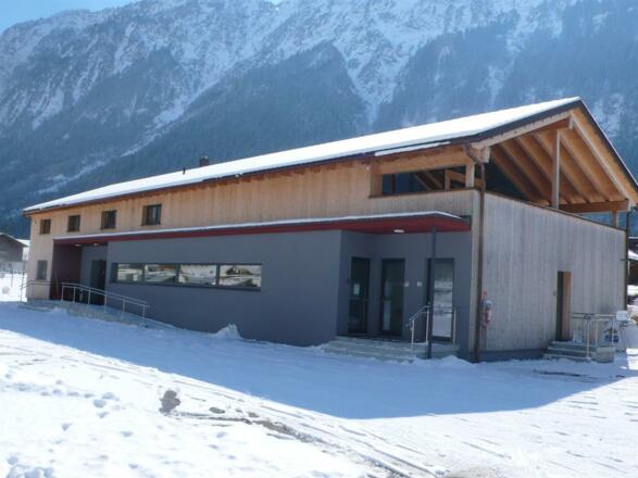Sanitärgebäude mit Ski- Schuh- &amp; Trockenraum