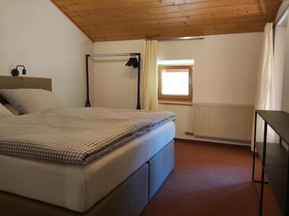 Schlafzimmer III