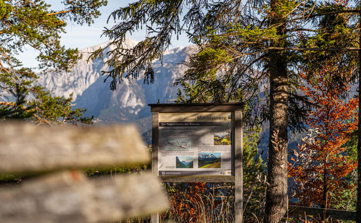 Der Wartstein liegt am Ramsauer Mühlsteinweg