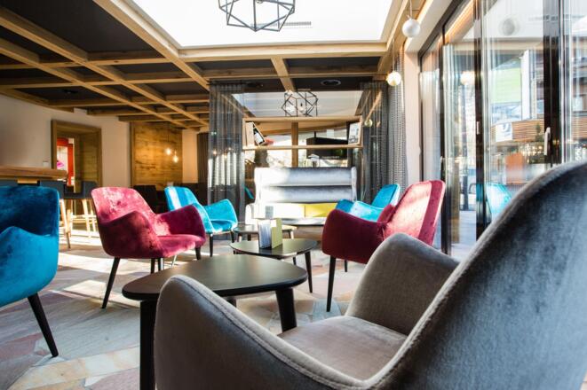 cafe-bar-lounge
