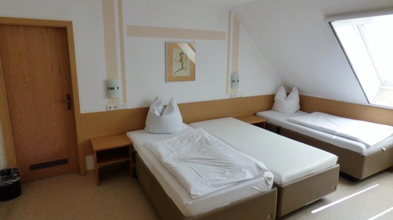 Gästezimmer Drexl - Preiswert übernachten am Dorfplatz