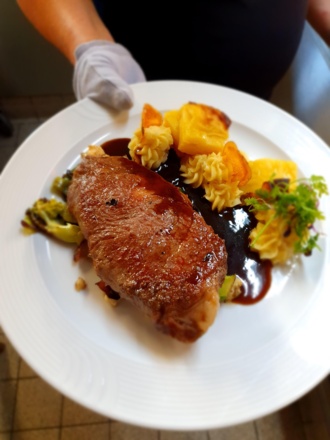 Hallnberg Restaurant & Garten