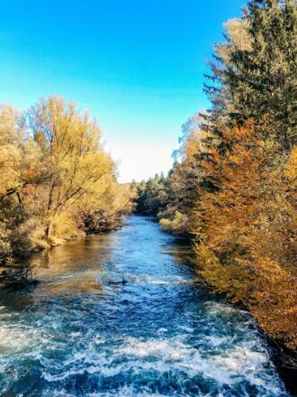 Loisach-Isar Kanal mündet in die Isar