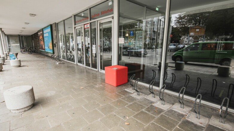 Hochschule an der Ecke zur Ottostraße