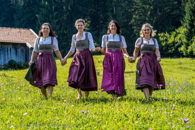 Alpenstyle *Mode*Tradition*Schneiderei