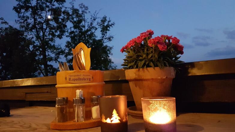 Sommerabend auf der Terrasse