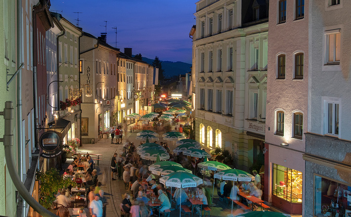 Feste feiern in der Fußgängerzone in Teisendorf