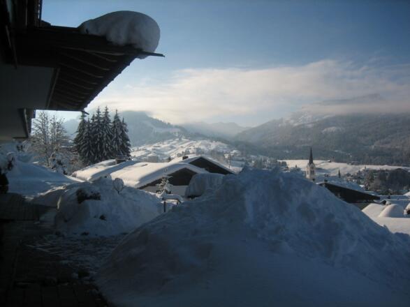 Ihr Blick von der Haustüre ins Dorf