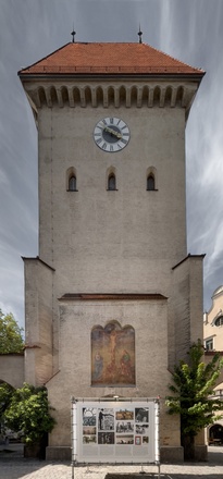 Hauptturm des Isartors mit Uhr