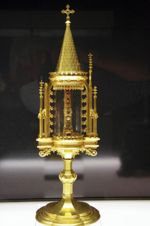 Eichstätt - Domschatz- und Diözesanmuseum Jakobus-Fingerreliquiar