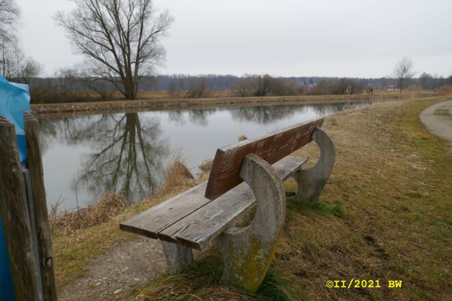 Amperdamm bei Schöngeising Südseite