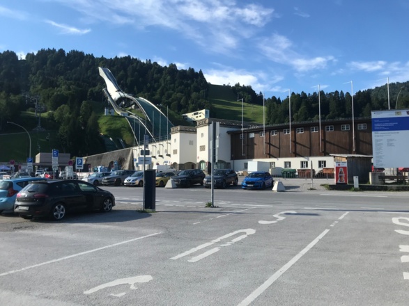 Parkplatz beim Sprungstadion in Garmisch