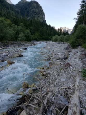 Der Wimbach trägt Schutt aus dem Tal.